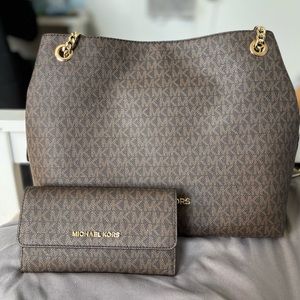 Brown Michael Kors Large Tote purse